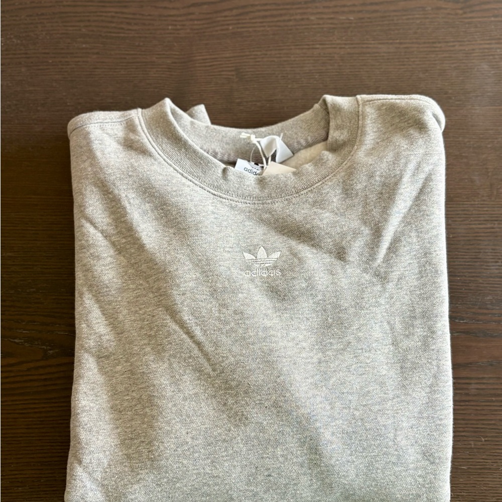 adidas Crewneck Sweatshirt in Light Gray